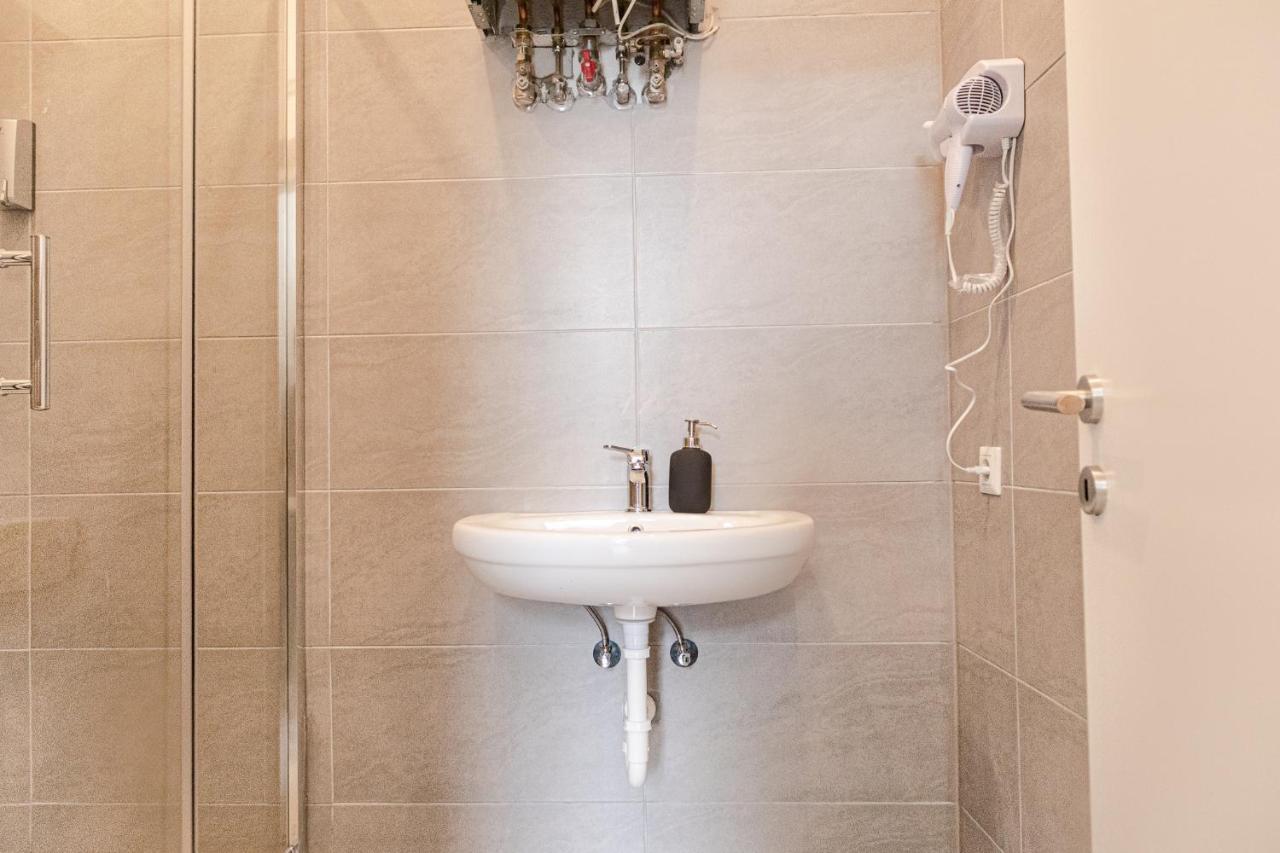 Pleasing 2Br Apt. Akh-Perfect For Groups Vienna Luaran gambar